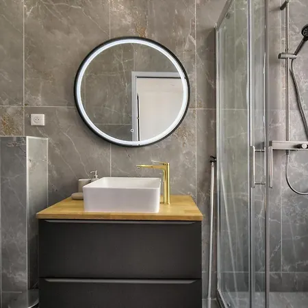 Apartment 2 Pieces Moderne, Quartier Du Suquet, A1b261 Cannes