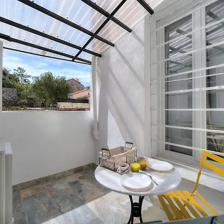 Apartment Elegant 2 Pieces Terrasse, Suquet-centre Historique A1b261 *